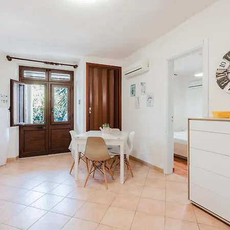 Casetta Dino 알카모 마리나