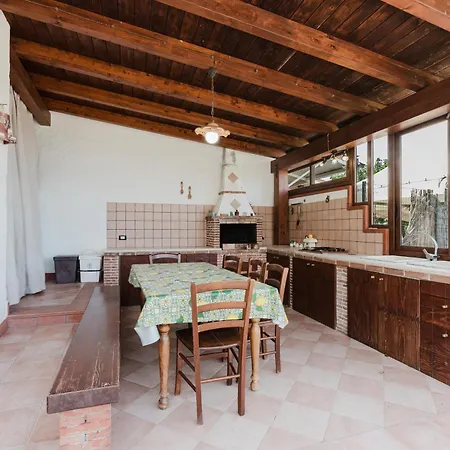 Holiday home Casetta Dino